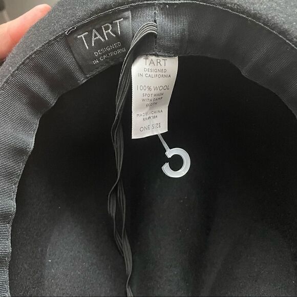 Tart 100% Wool Fedora Black with Brown Leather Belt Detail Hat - Picture 2 of 6